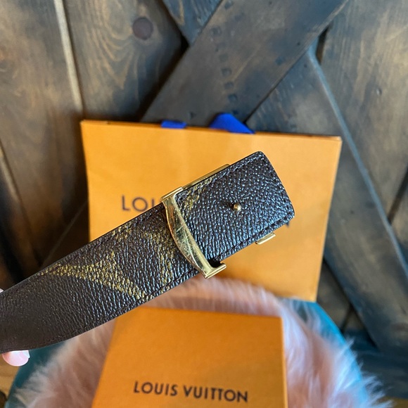 ♥️Louis Vuitton reverse monogram ICONIC 30MM REVERSIBLE BELT giant gold - Picture 13 of 15